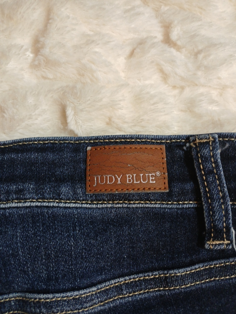 Judy Blue Distressed Cut Off Denim Shorts Womens Size L High Rise Dark Wash - Picture 4 of 8
